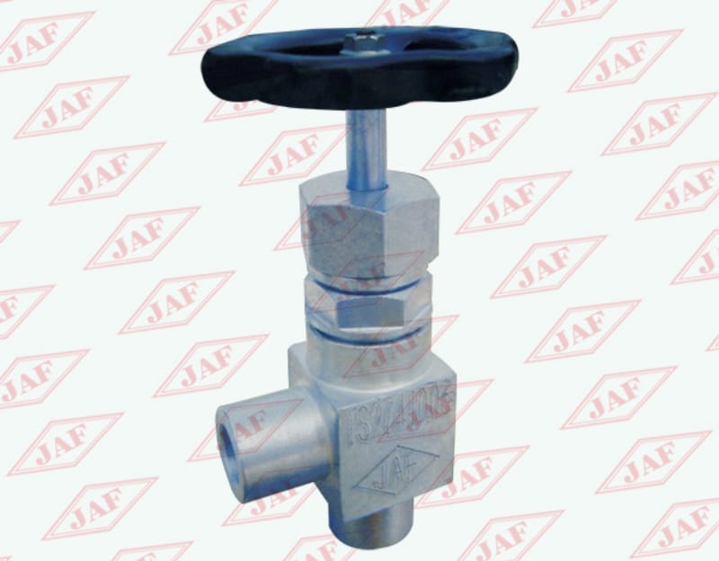 插焊連接直角截止閥J64F（B）-25（40）、插焊連接直角節流閥L64F（B）-25（40）