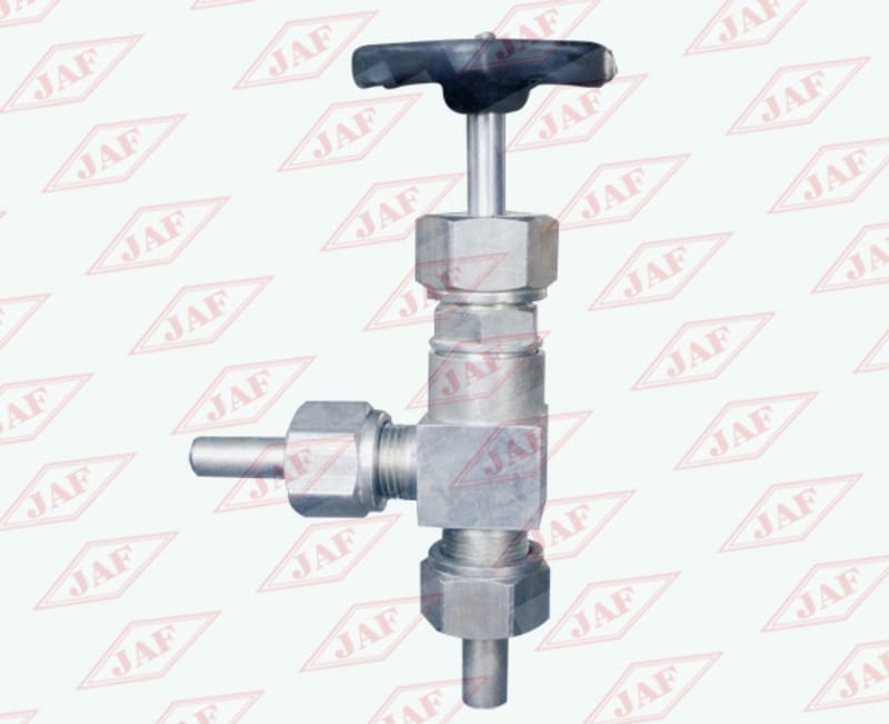 螺紋連接直角截止閥J24F（B）-40（25）、螺紋連接直角節流閥L24F（B）-40（25）